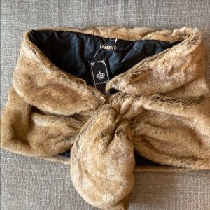 New faux fur stole/shawl wrap